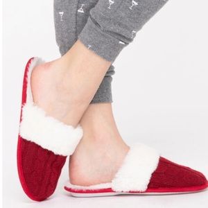 Cable Knit Slippers